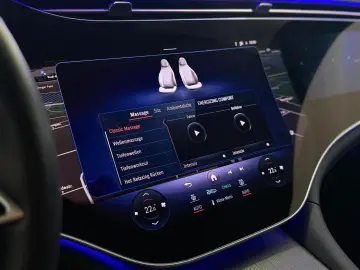 MERCEDES-BENZ EQS 580 4M AMG-LINE HYPER PANO 360 AHK MASSAGE