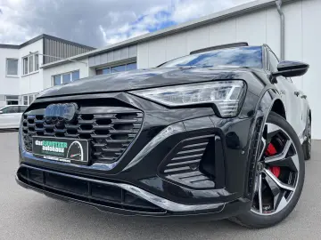AUDI SQ8 e-tron quattro AHK HeadUp PANO Navi RFK LR-H