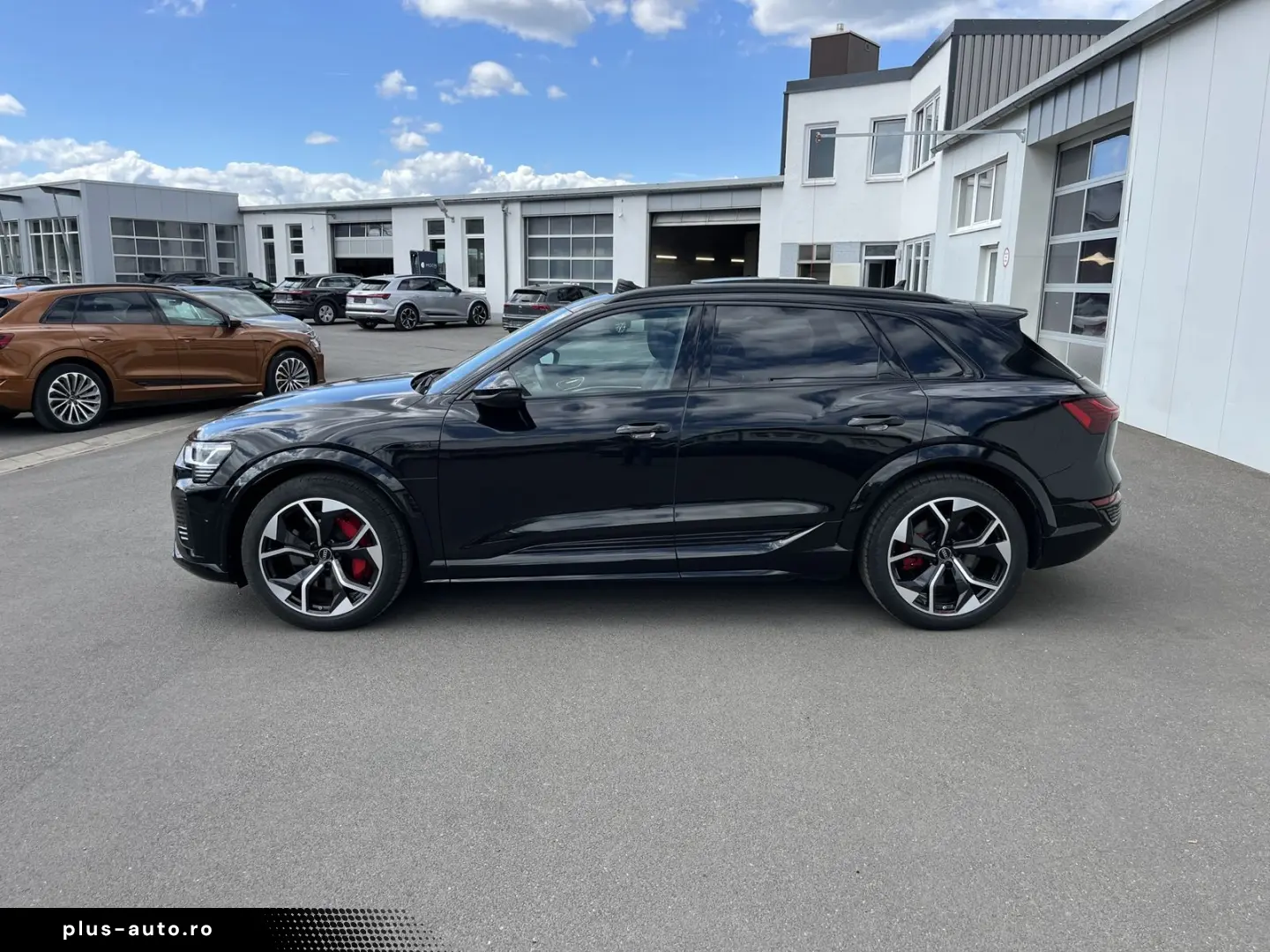 AUDI SQ8 e-tron quattro AHK HeadUp PANO Navi RFK LR-H