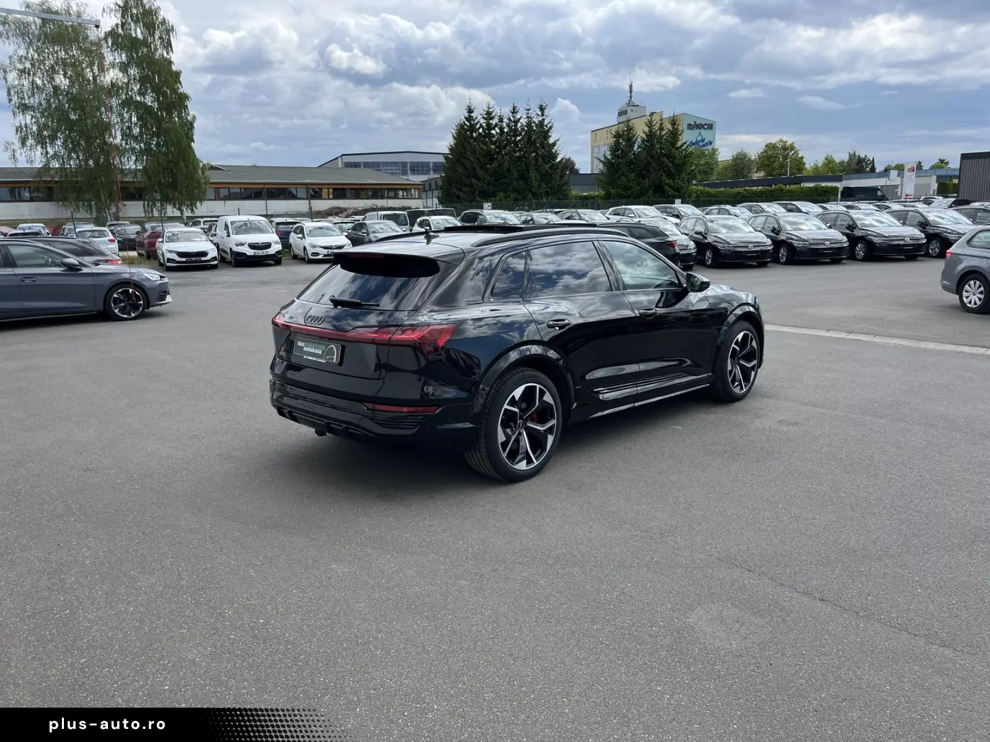 AUDI SQ8 e-tron quattro AHK HeadUp PANO Navi RFK LR-H