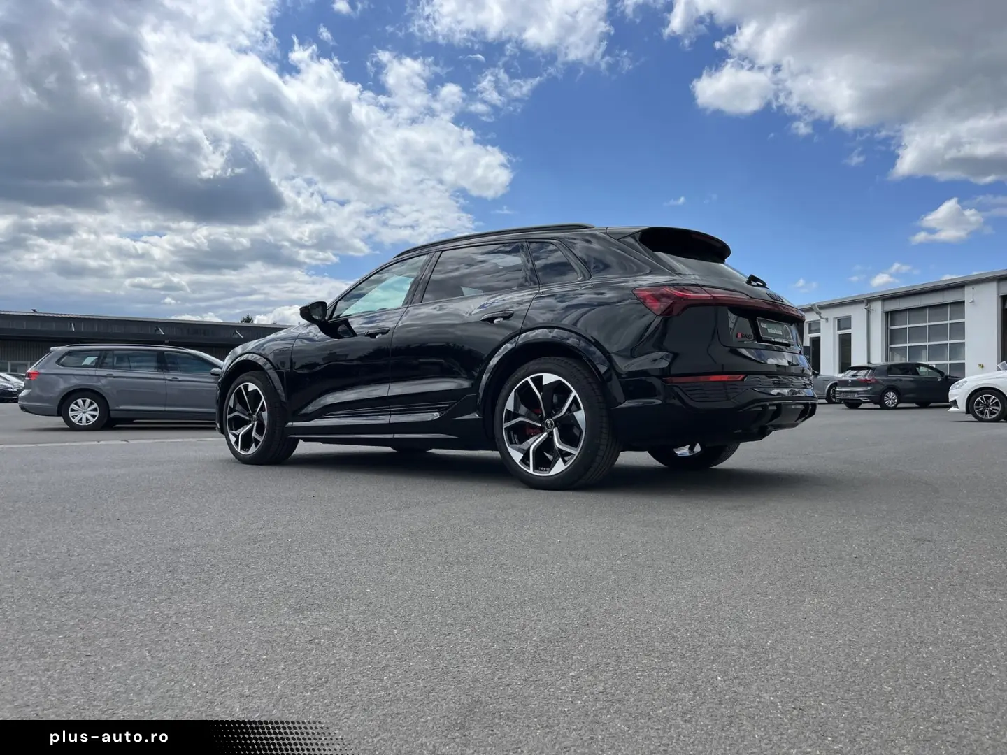 AUDI SQ8 e-tron quattro AHK HeadUp PANO Navi RFK LR-H