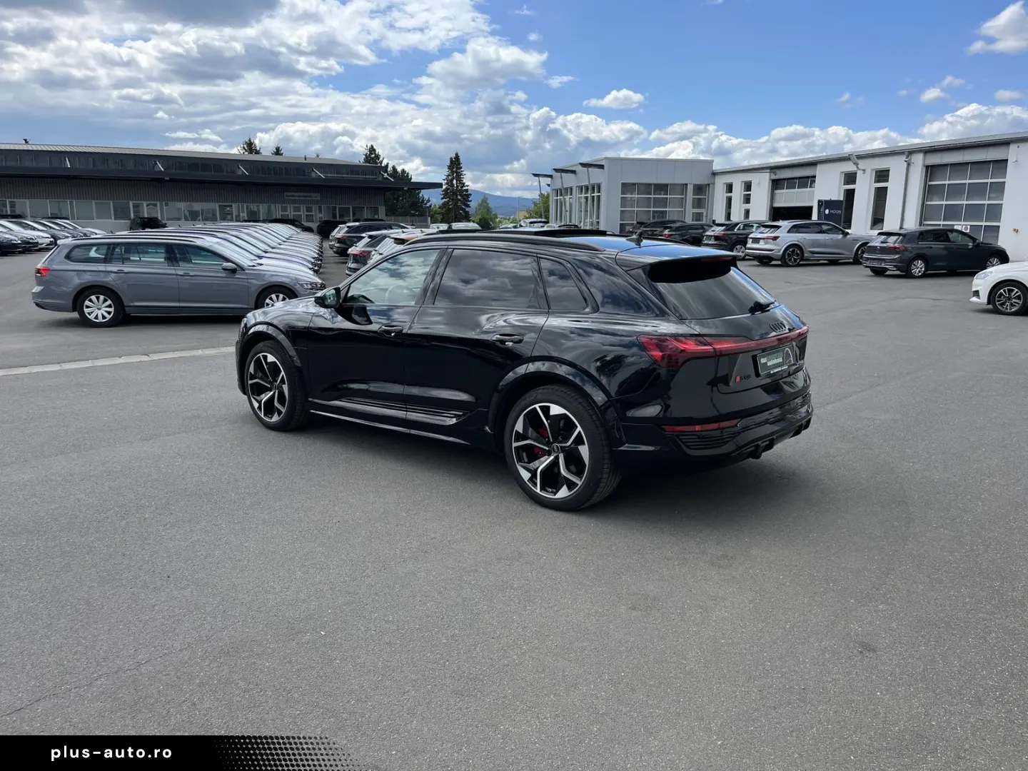AUDI SQ8 e-tron quattro AHK HeadUp PANO Navi RFK LR-H