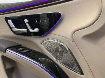 MERCEDES-BENZ EQS 450 SUV 4M DISTR 360  DIGITAL HUD PANO