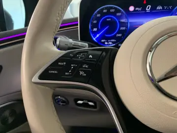 MERCEDES-BENZ EQS 450 SUV 4M DISTR 360  DIGITAL HUD PANO