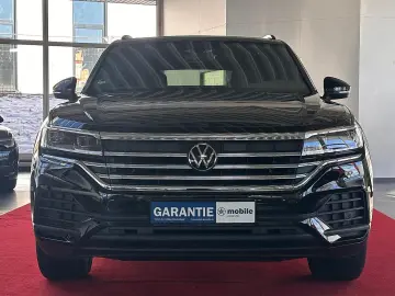 VW Touareg 3.0 TDI 4Motion STANDHZ AHK PANO RFK ACC