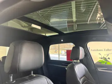 VW Touareg 3.0 TDI 4Motion STANDHZ AHK PANO RFK ACC