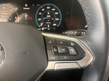 VW Touareg 3.0 TDI 4Motion STANDHZ AHK PANO RFK ACC