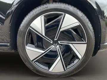 VOLVO EX90 AWD Ultra Performance Pure Electric 7S 22LM