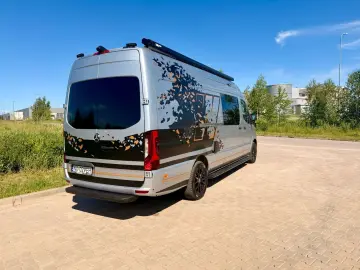 MERCEDES-BENZ Sprinter KamperVan  fur Sport  VIP.