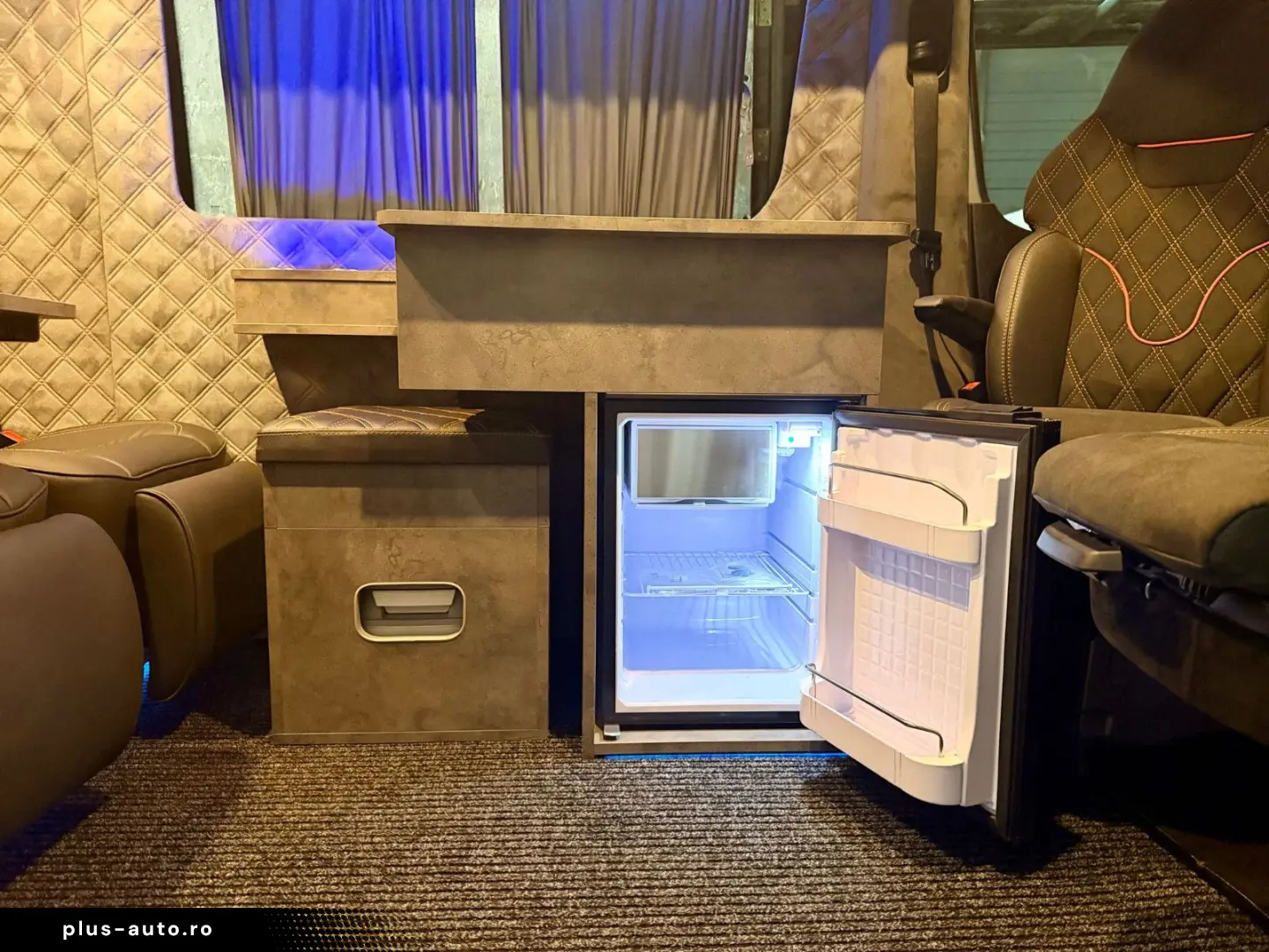 MERCEDES-BENZ Sprinter KamperVan  fur Sport  VIP.