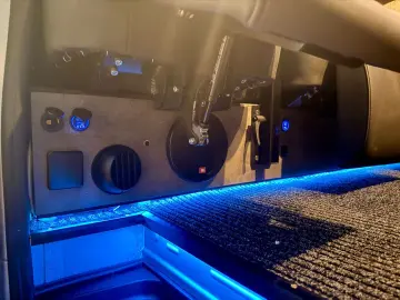 MERCEDES-BENZ Sprinter KamperVan  fur Sport  VIP.