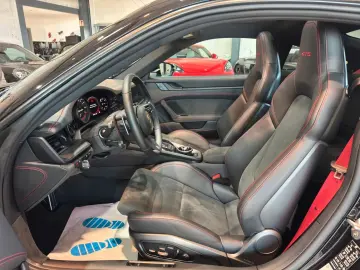 PORSCHE Carrera 4 GTS PANO SHZ LED 360