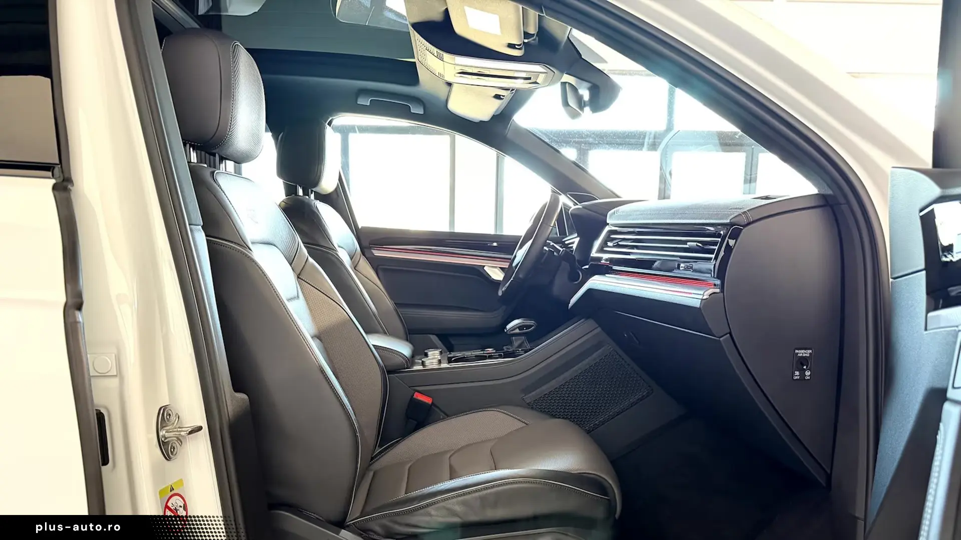 Volkswagen Touareg 3.0 TDI 4M R-Line   Finanțare Leasing