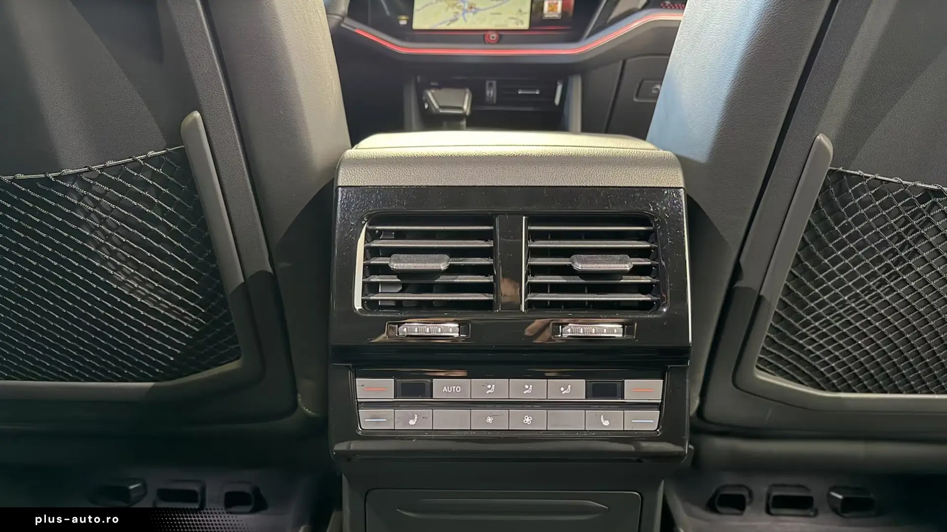 Volkswagen Touareg 3.0 TDI 4M R-Line   Finanțare Leasing