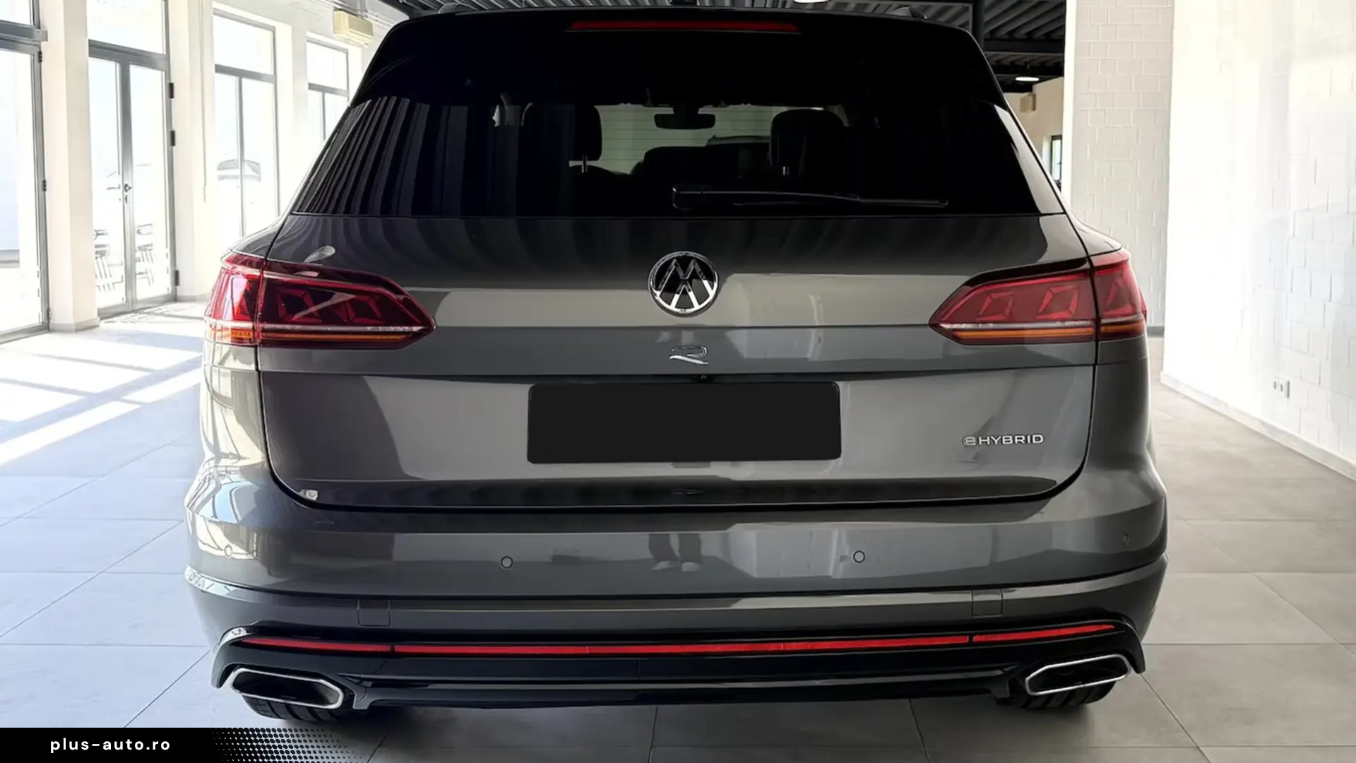 Volkswagen Touareg R 3.0TSI Black Style   Finanțare Leasing