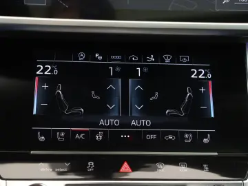 AUDI RS7 Sportback TFSI quattro   PANO    Winterreife