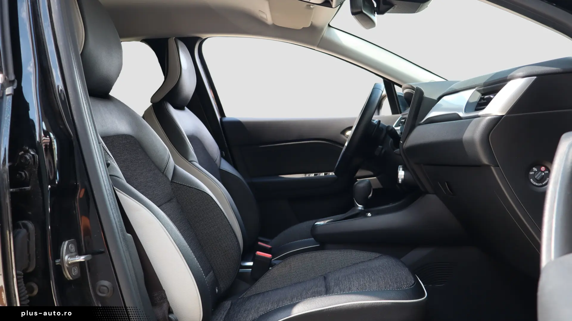Renault Captur 160 EDC MHEV Techno
