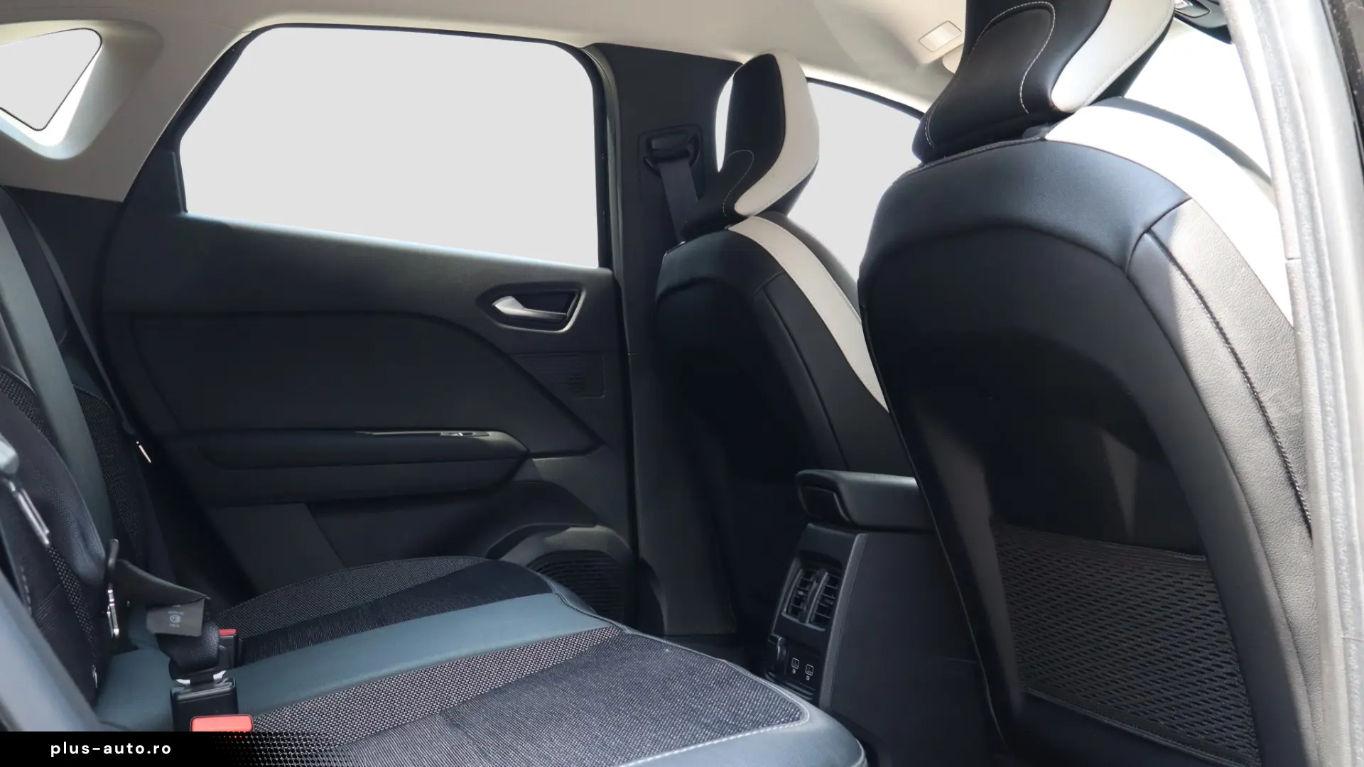 Renault Captur 160 EDC MHEV Techno