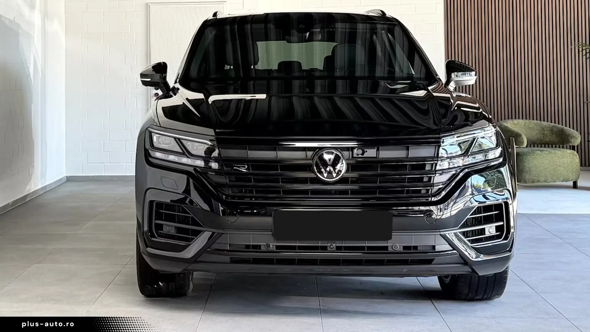 Volkswagen Touareg R 3.0 TSI Black Style   Finanțare Leasing