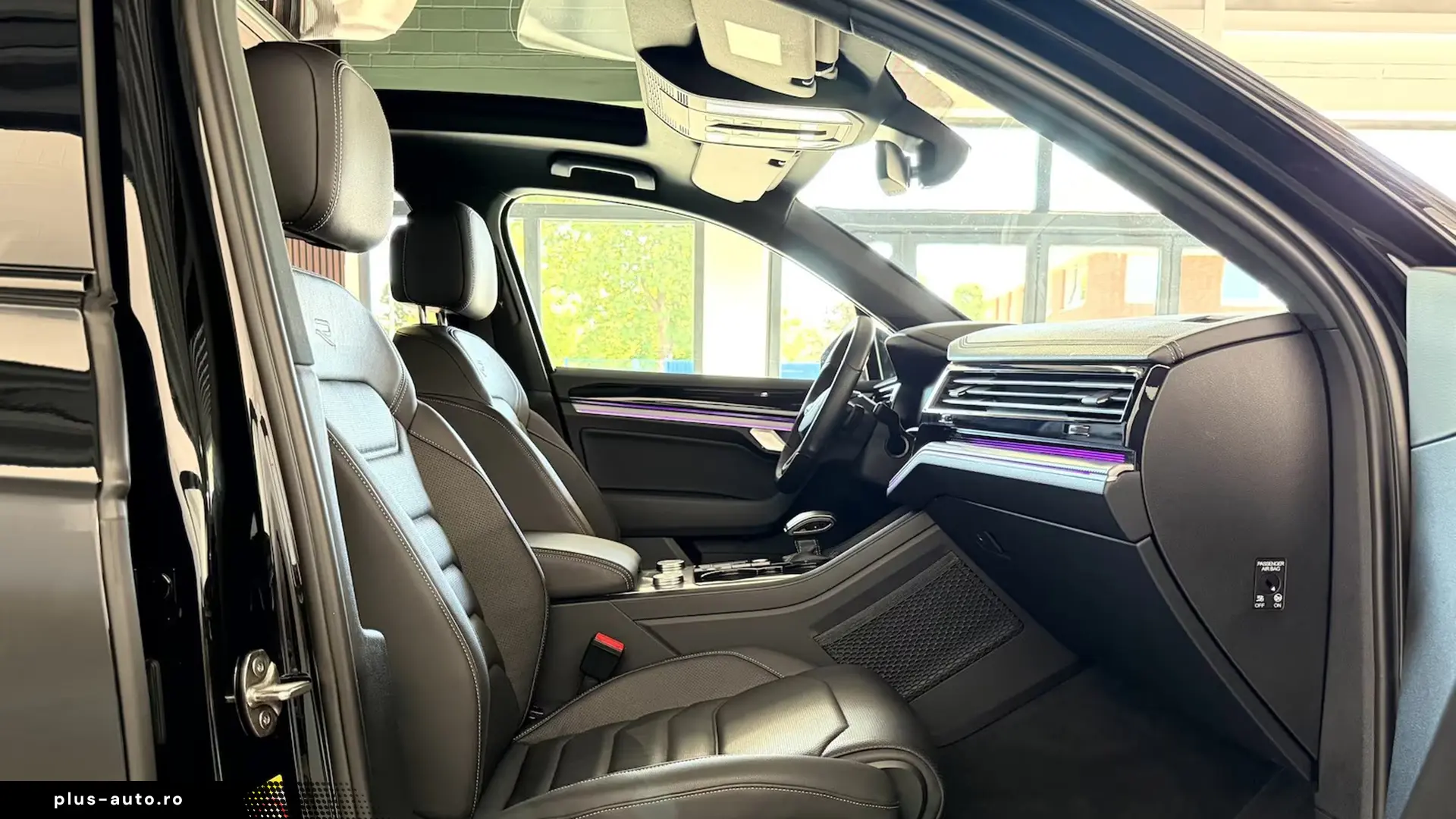 Volkswagen Touareg R 3.0 TSI Black Style   Finanțare Leasing