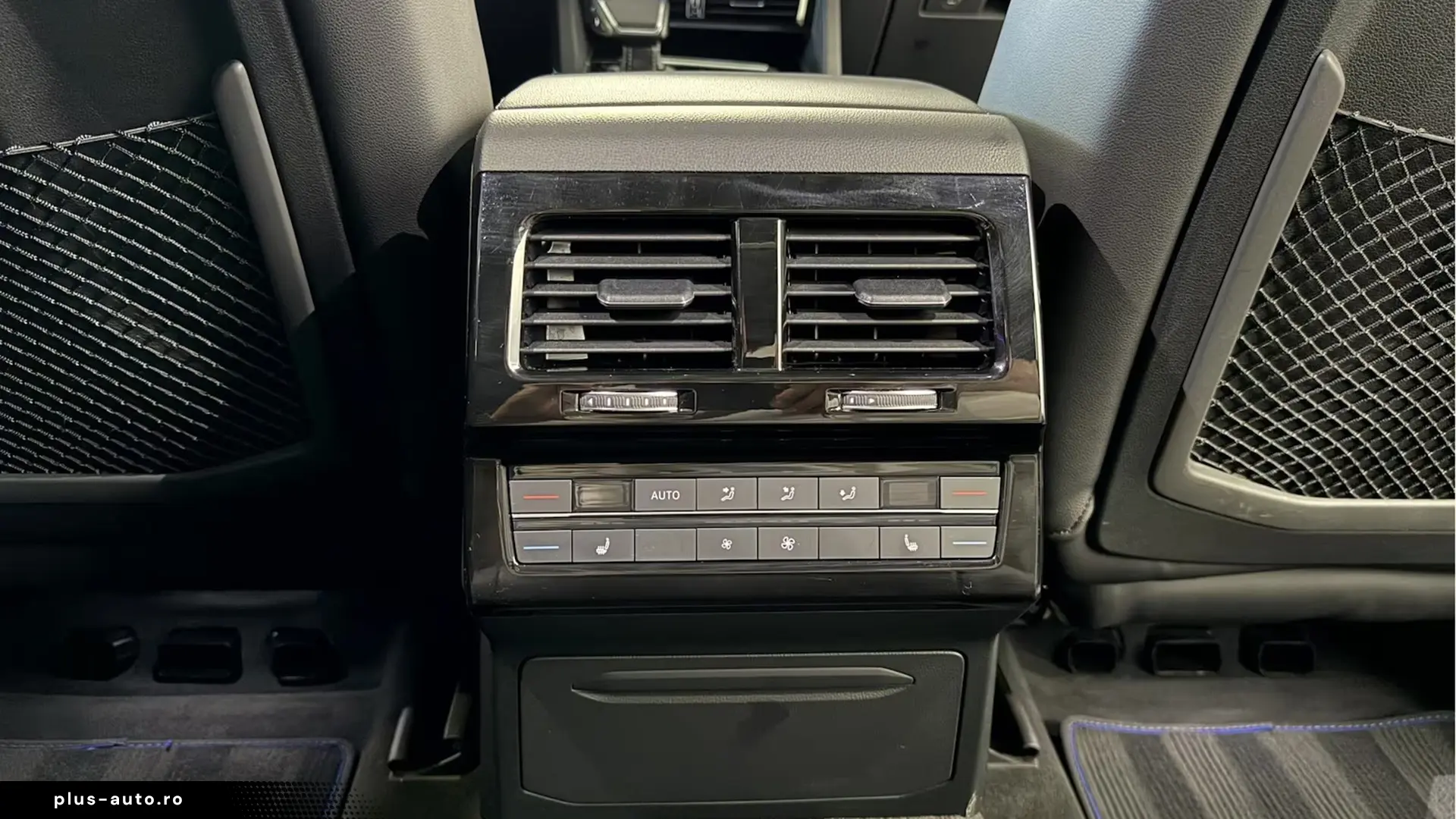 Volkswagen Touareg R 3.0 TSI Black Style   Finanțare Leasing