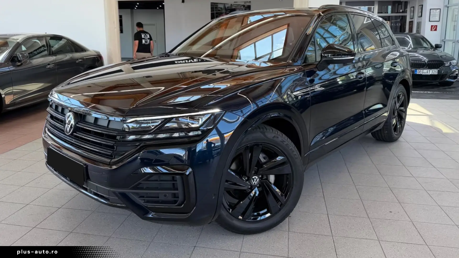 Volkswagen Touareg 3.0 TDI R-Line   Finanțare Leasing