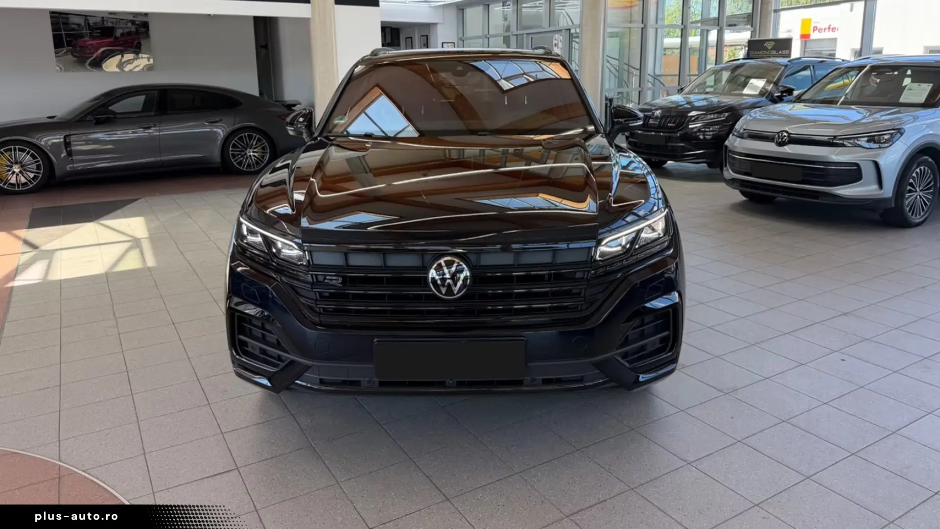 Volkswagen Touareg 3.0 TDI R-Line   Finanțare Leasing