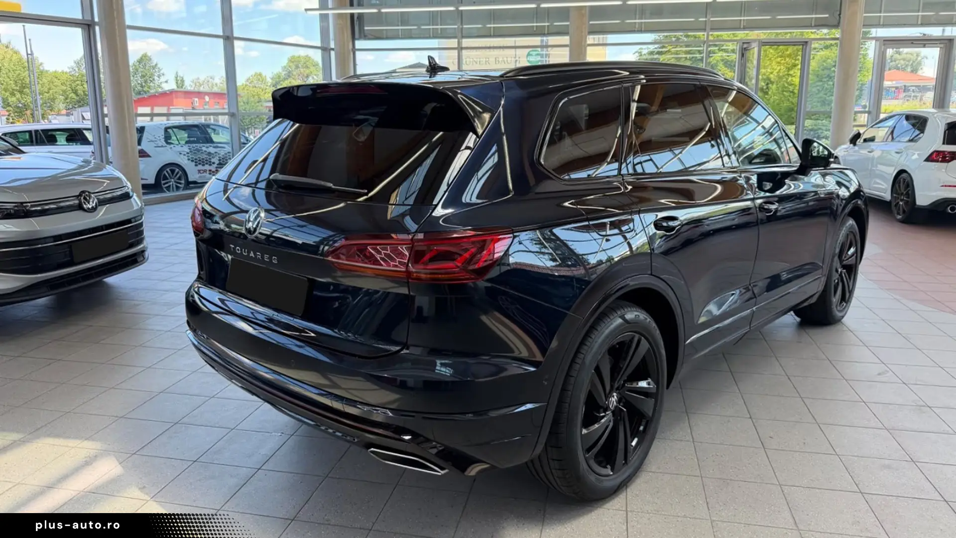 Volkswagen Touareg 3.0 TDI R-Line   Finanțare Leasing