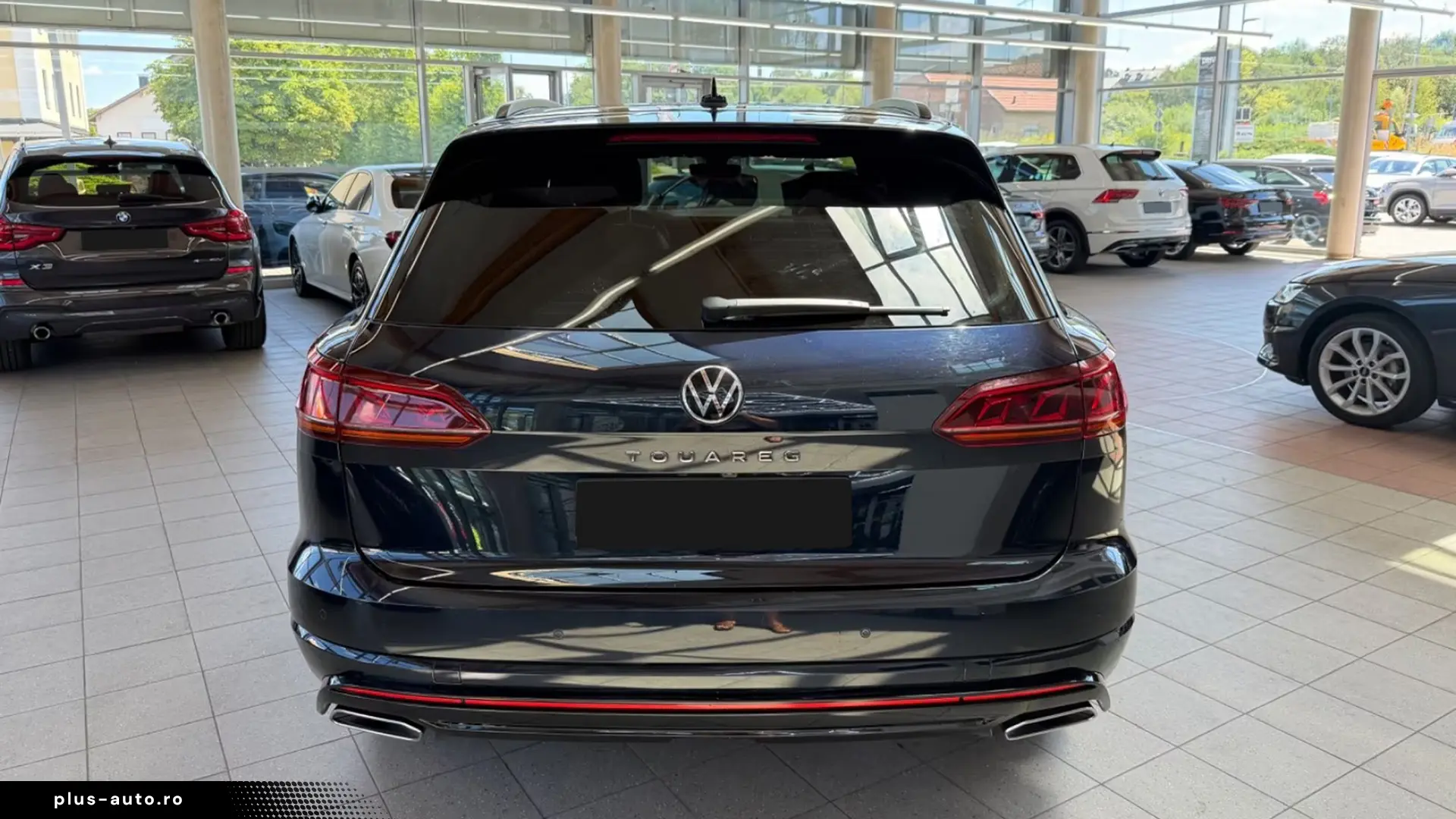 Volkswagen Touareg 3.0 TDI R-Line   Finanțare Leasing