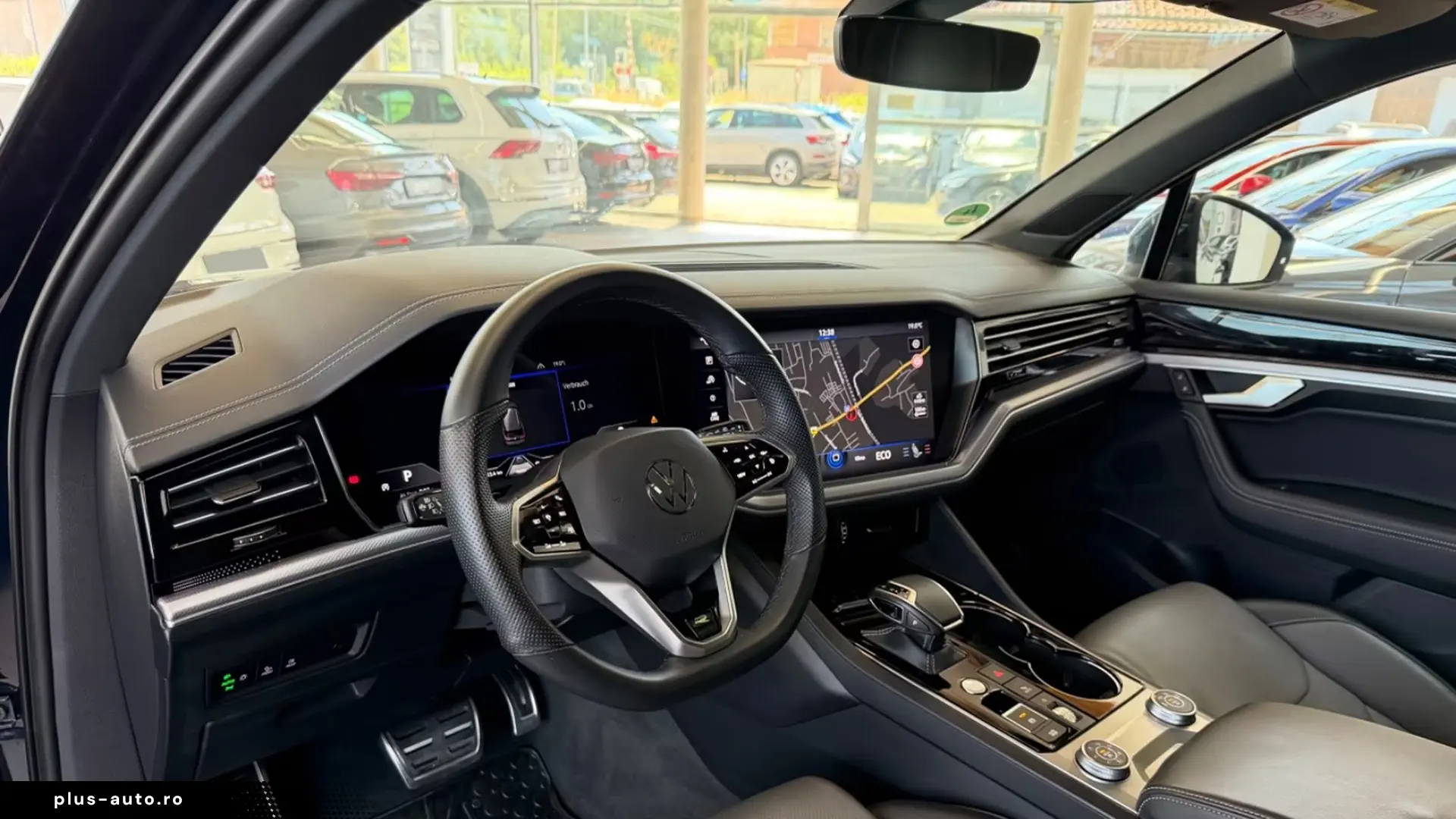 Volkswagen Touareg 3.0 TDI R-Line   Finanțare Leasing