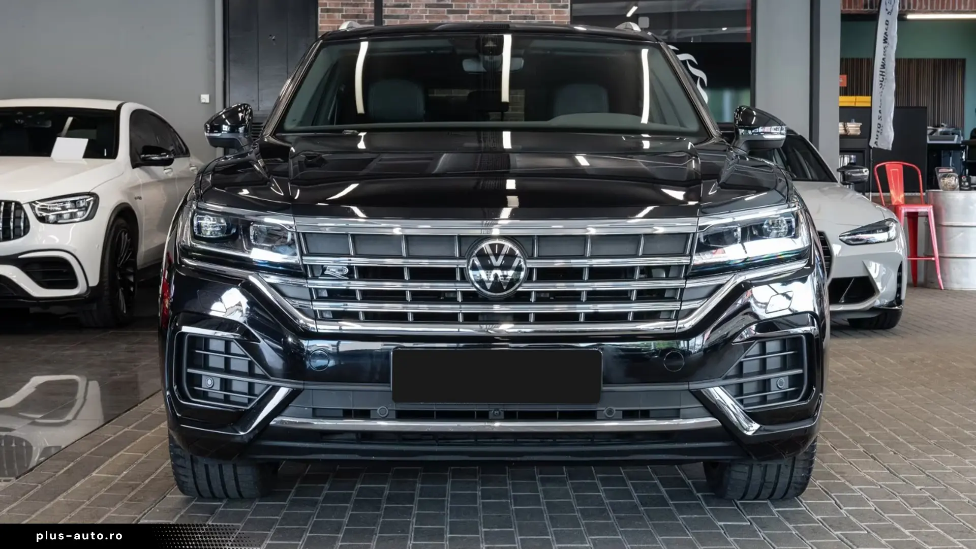 Volkswagen Touareg 3.0 TDI 4M R-LINE   Finanțare Leasing