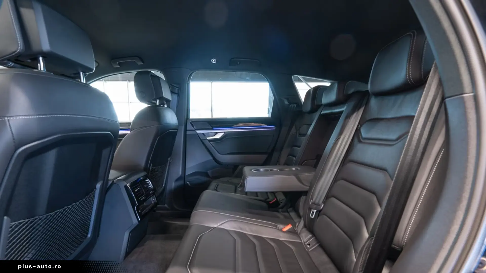 Volkswagen Touareg 3.0 TDI 4M R-LINE   Finanțare Leasing