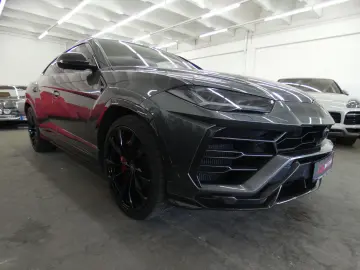 LAMBORGHINI URUS CARBON INT   EXT Q-CINTURA PANO ADAS FULL