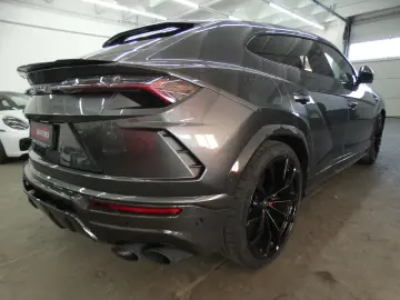 LAMBORGHINI URUS CARBON INT   EXT Q-CINTURA PANO ADAS FULL