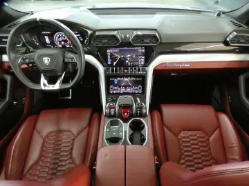 LAMBORGHINI URUS CARBON INT   EXT Q-CINTURA PANO ADAS FULL