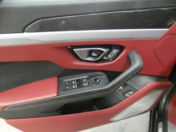LAMBORGHINI URUS CARBON INT   EXT Q-CINTURA PANO ADAS FULL