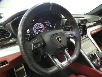 LAMBORGHINI URUS CARBON INT   EXT Q-CINTURA PANO ADAS FULL