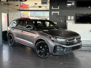Volkswagen Touareg 3.0 TDI 4M R-Line   Finanțare Leasing