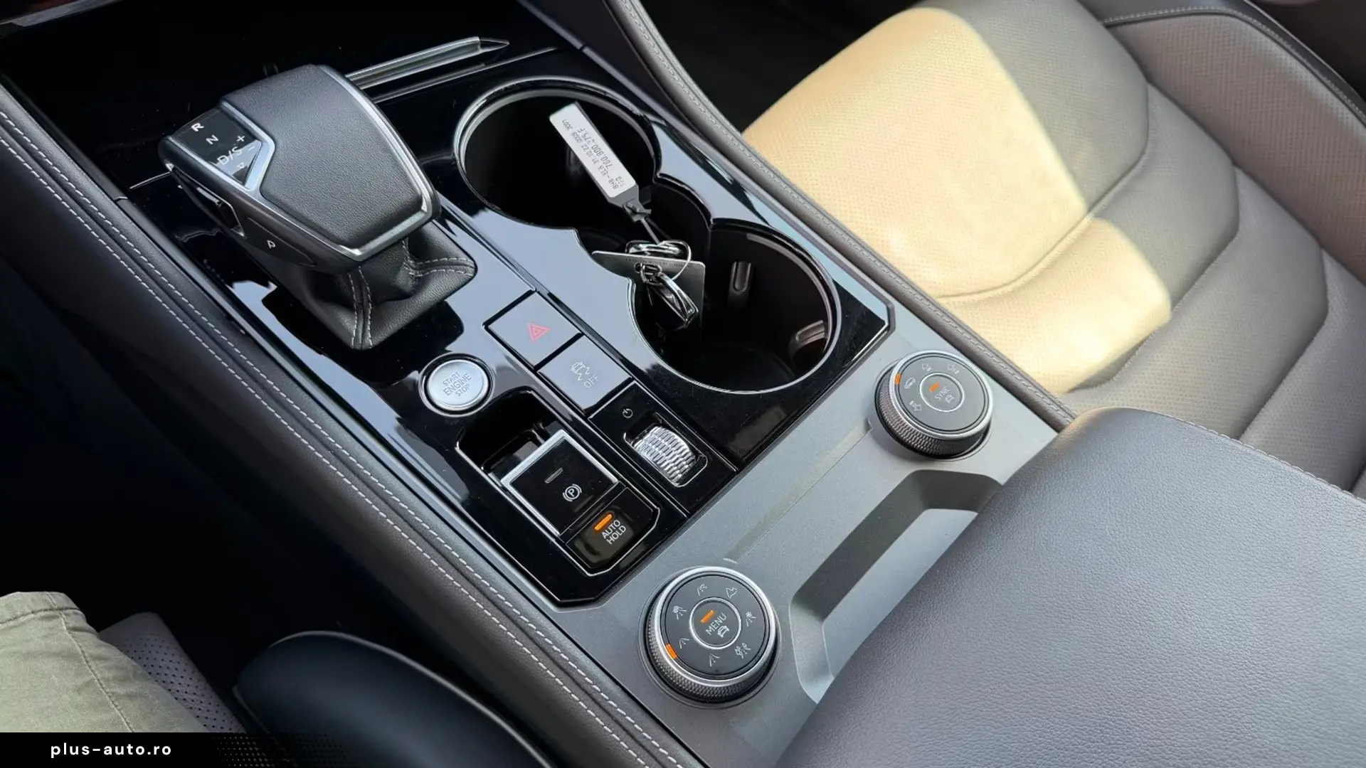Volkswagen Touareg 3.0 TDI 4M R-Line   Finanțare Leasing