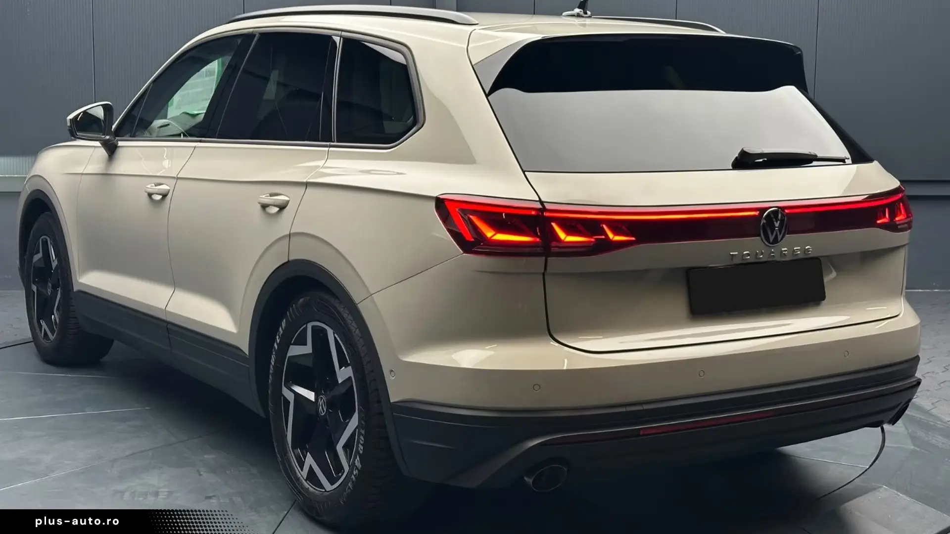 Volkswagen Touareg 3.0 V6 TDI 4Motion   Finanțare Leasing