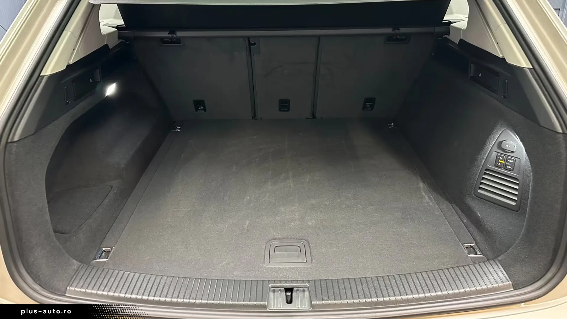 Volkswagen Touareg 3.0 V6 TDI 4Motion   Finanțare Leasing