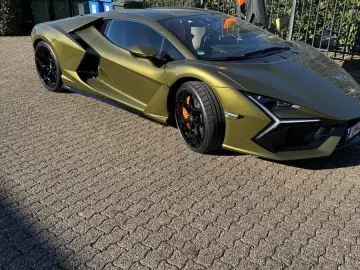 LAMBORGHINI Revuelto 6.5 V12 HPEV -