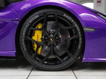 LAMBORGHINI Revuelto - Viola Persifae - Style Pack - Display