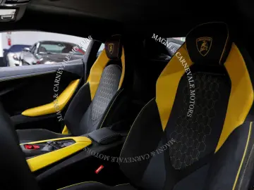 LAMBORGHINI Revuelto - Viola Persifae - Style Pack - Display