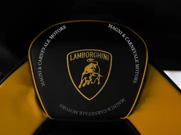 LAMBORGHINI Revuelto - Viola Persifae - Style Pack - Display