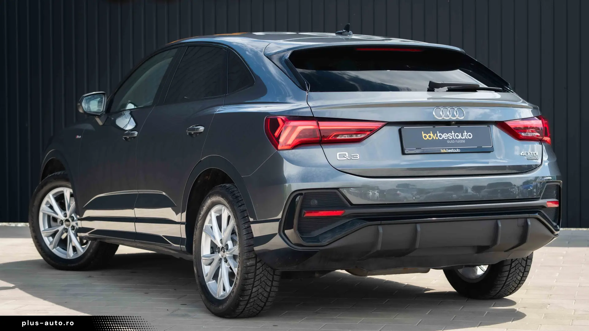 Audi Q3 2.0 40 TDI quattro S tronic S Line Sportback