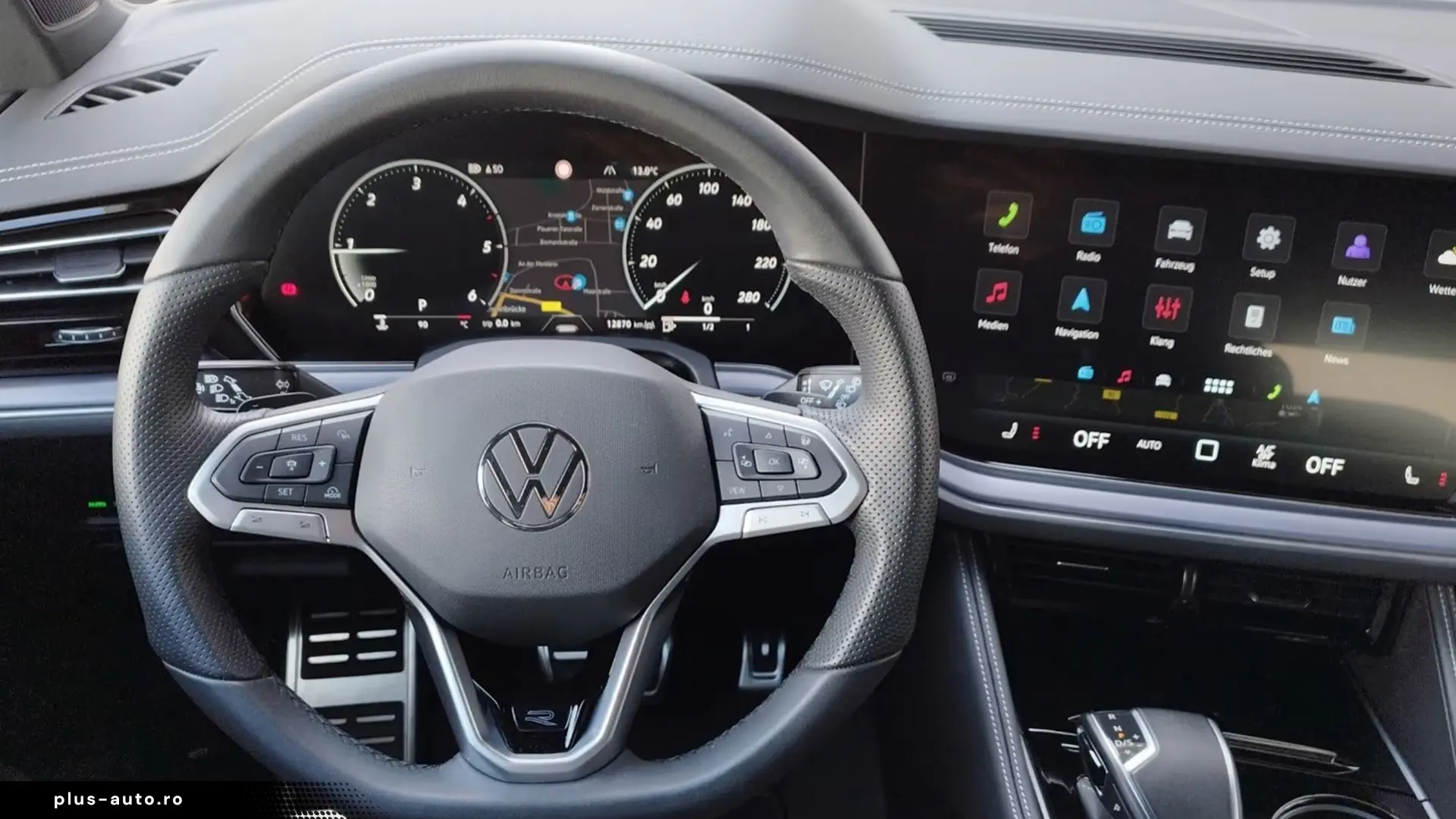 Volkswagen Touareg 3.0 TDI 4M R-LINE   Finanțare Leasing