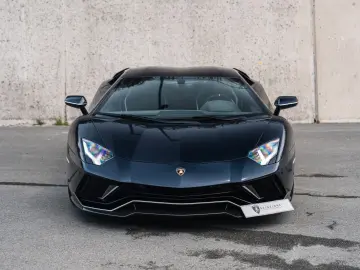 LAMBORGHINI Aventador Ultimae