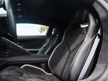 LAMBORGHINI Aventador Ultimae