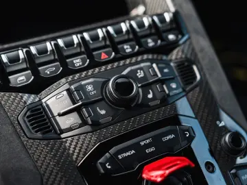 LAMBORGHINI Aventador Ultimae
